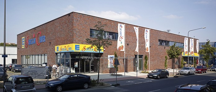 Edeka Scheck In Center, Frankfurt am Main :: Jörg Hempel Fotografie